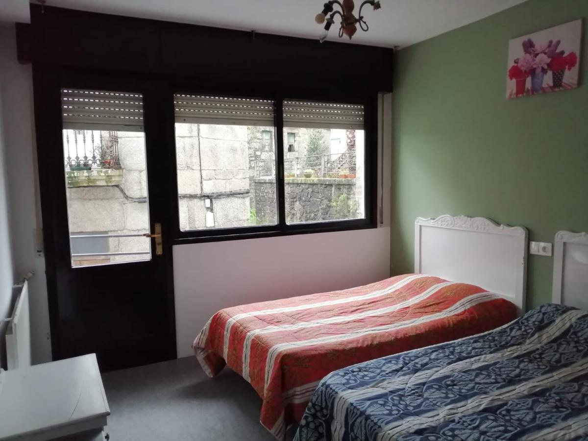 Casa Lola Hotel Ponteareas Ngoại thất bức ảnh